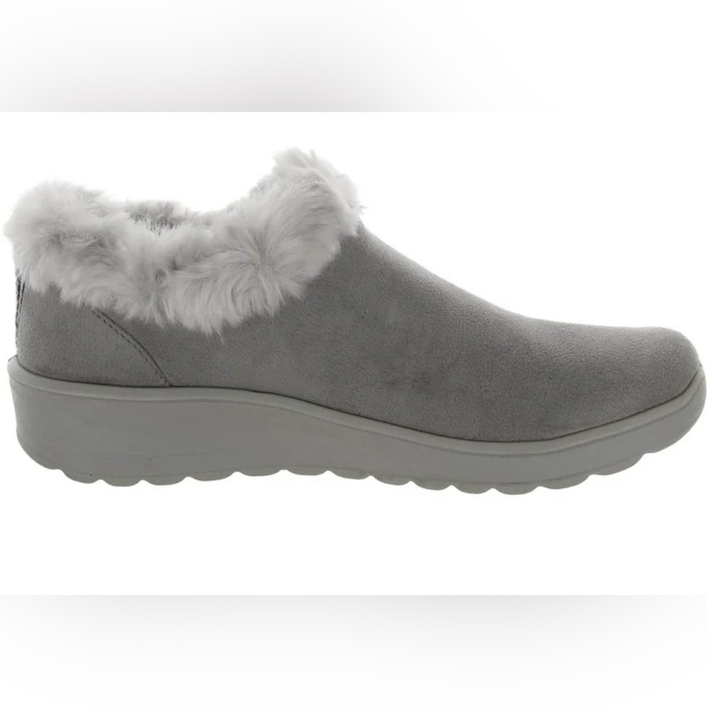 Bzees Women's Gray Fur-Lined Slip-On Shoes Size 6.5